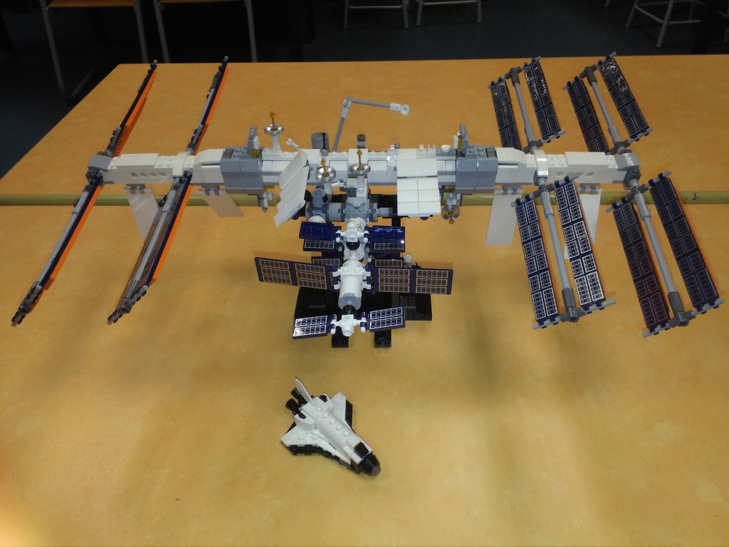 ISS en Lego IyIlJb-ISS-01