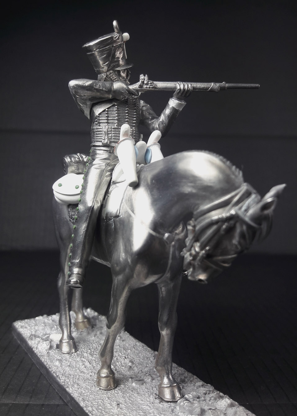 PORTE-DRAPEAU DU RÉGIMENT DU ROI, ANCIENNE MONARCHIE, SOLDAT DE PLOMB 54 mm