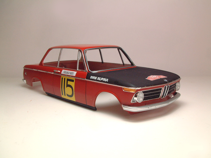 BMW 2002 Ti "Montécarl 69" - 1/24e [Hasegawa] - Page 2 OwupJb-2002-carrosserie12