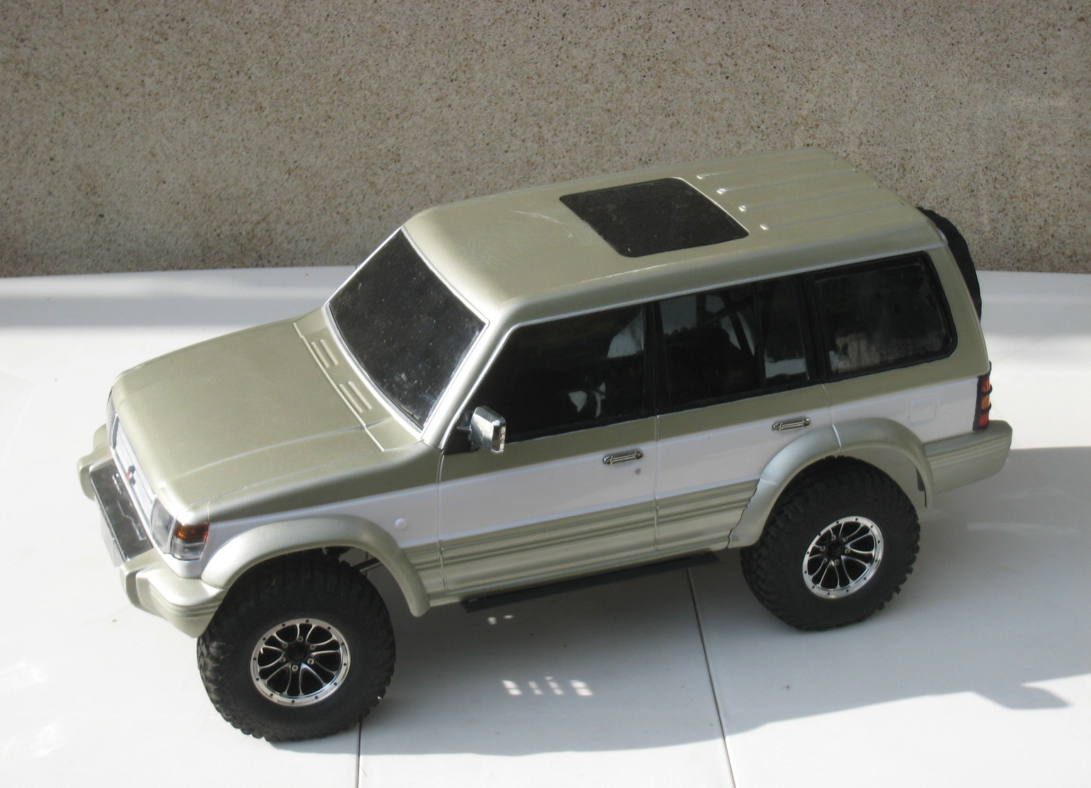 Trail King Pajero 5 doors - RCCrawler