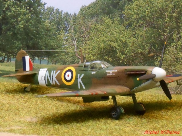 SPIT MK II . Airfix 2005230101385625616808187
