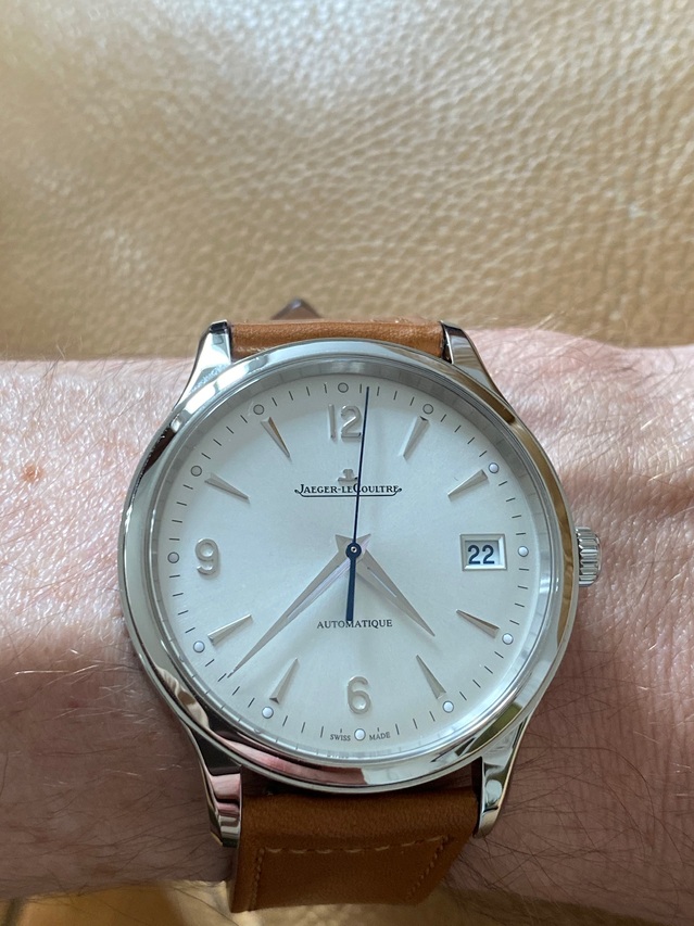 Premiere Jaeger-Lecoultre : la nouvelle Master Control Date 20052310494223909016808047