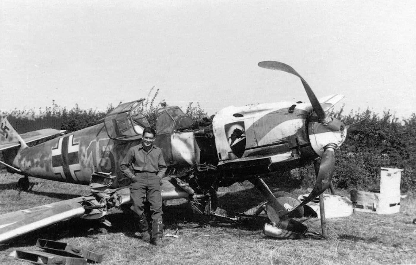 BF 109E-3 Karl Wolff 3./JG52 France 1940- Eduard 1/32 CIpIJb-Messerschmitt-Bf-109E3-3JG52-Yellow-15-Kurt-Wolff-crash-landed-France-30th-Aug-1940-03