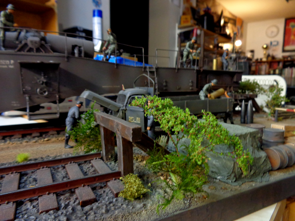 Diorama Ferroviaire avec  K5 Leopold au 1/35 petite MAJ 12/11/16 - Page 2 OUFJJb-DSC00063