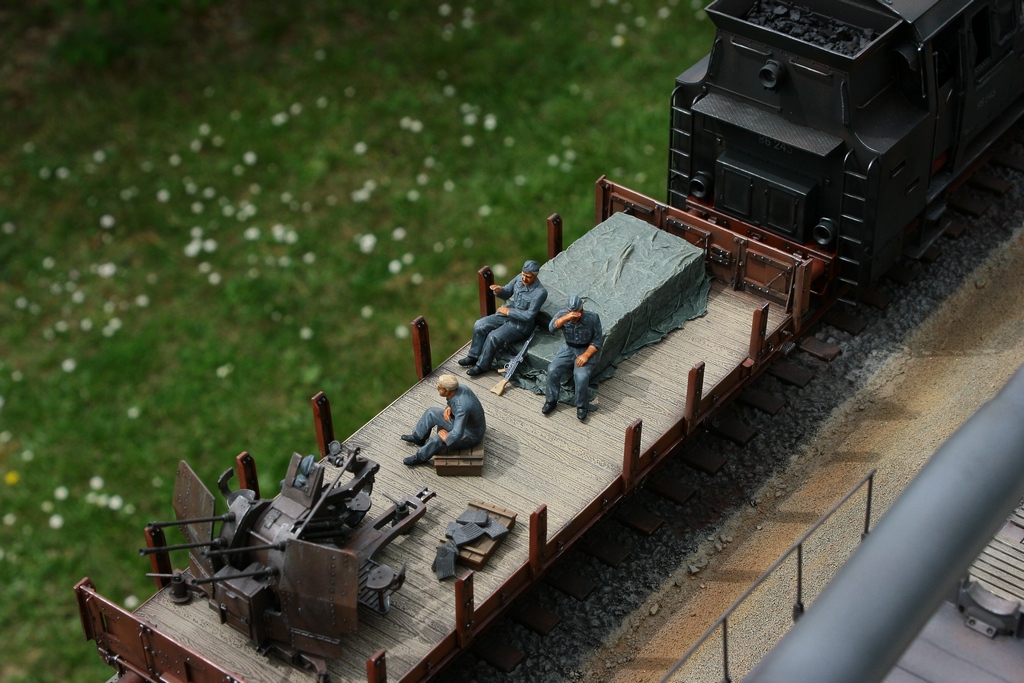 Diorama Ferroviaire avec  K5 Leopold au 1/35 petite MAJ 12/11/16 XQFJJb-IMG-6048