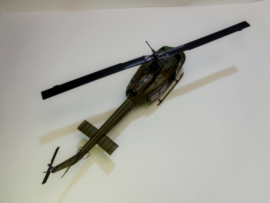 Bell UH-1D "Huey" - Dragon-1/35  XejKJb-DSC01171
