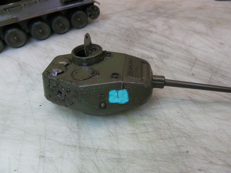  Épave de blindé T-34 85 - ZVEZDA - 1/35 [mise à jour du 30/12/2013] RiaNJb-IMGP6218