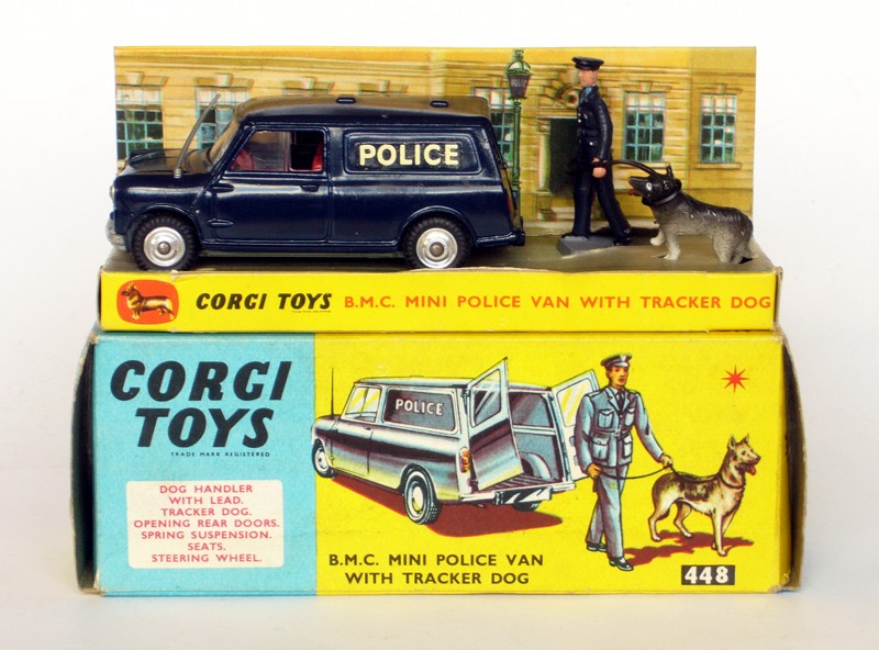 #1583 BMC min police van Corgi-Toys profil sur boite web