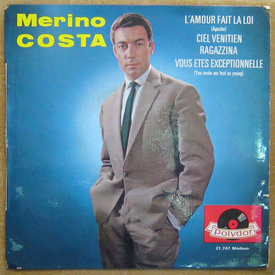 Merino Costa, 38 vinilos y CDs con CDandLP