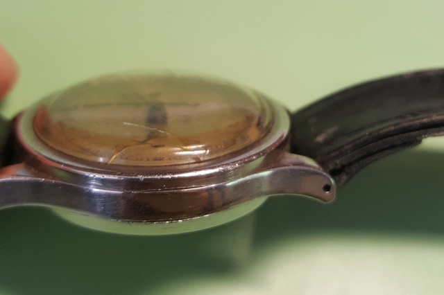 Restauration d'un chronographe Universal Genève  Compur des années 40 20100805345714657917073015