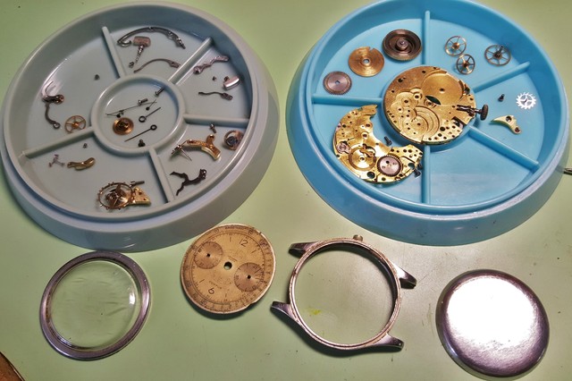Restauration d'un chronographe Universal Genève  Compur des années 40 20100805345714657917073016
