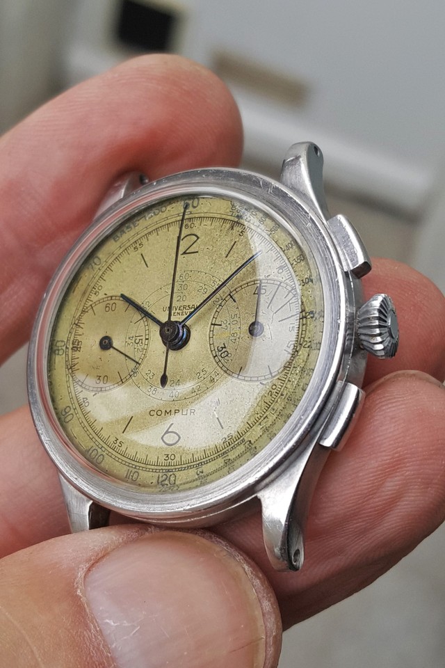 Restauration d'un chronographe Universal Genève  Compur des années 40 20100805373814657917073032
