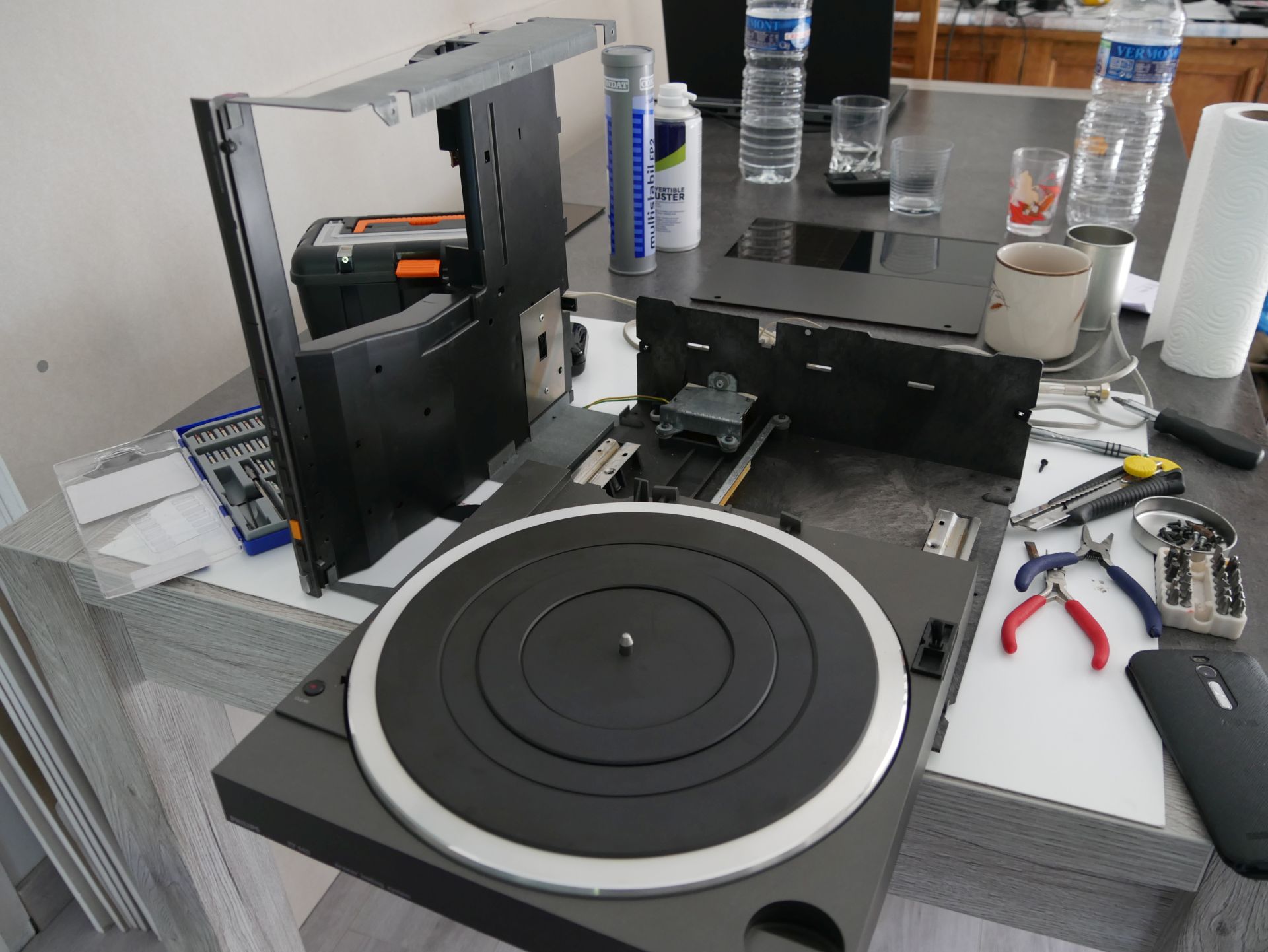 Présentation de la platine vinyle Technics SL-1500 C 