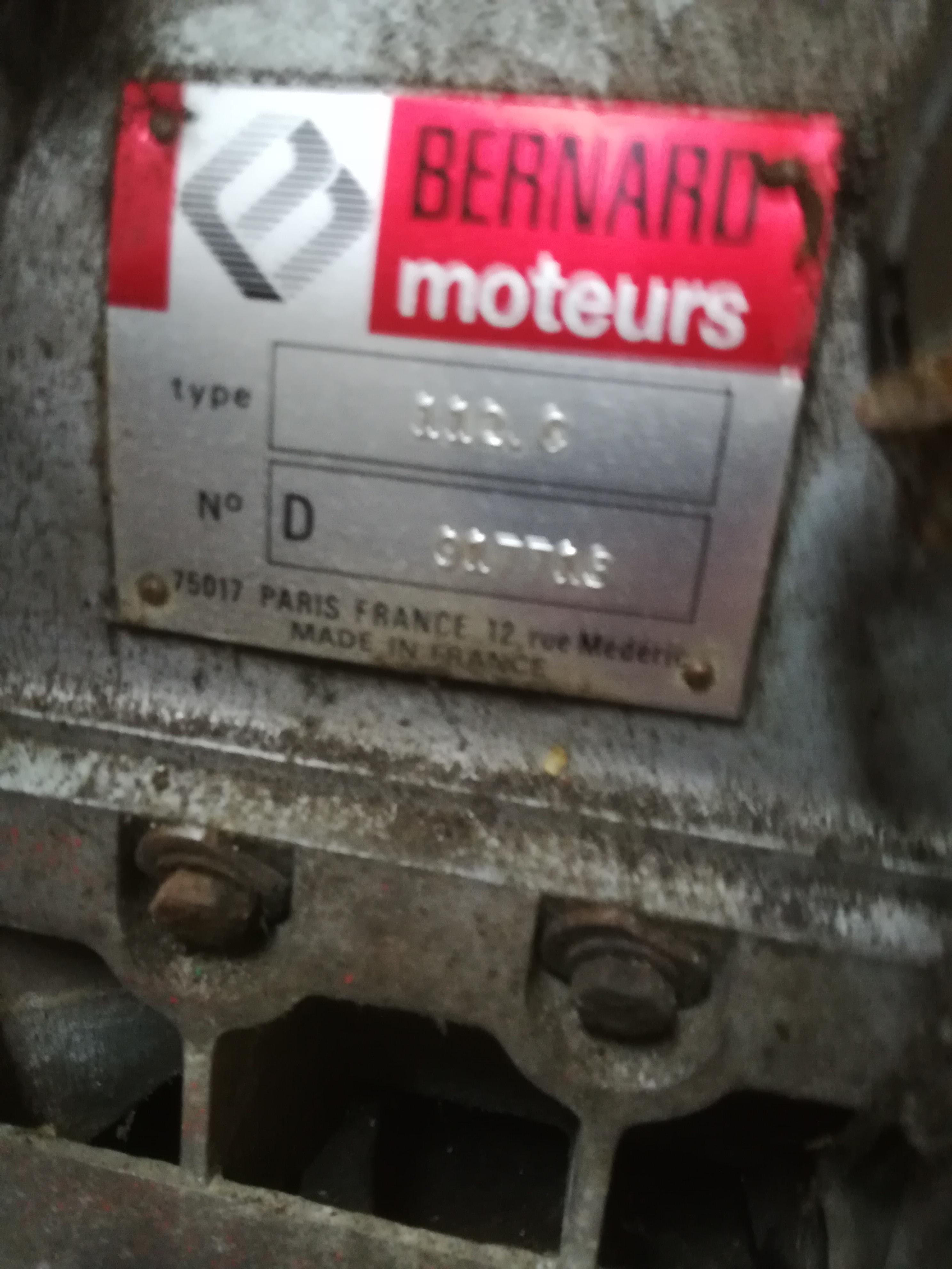 (Vends) moteur Bernard W112C 20102610344425688317096581