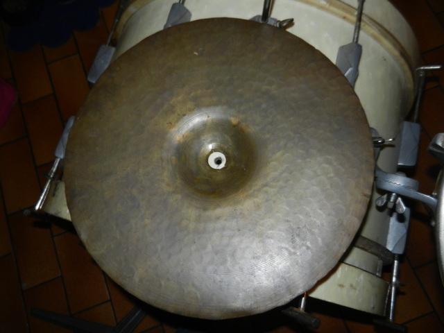 ride dessous (patine ) 