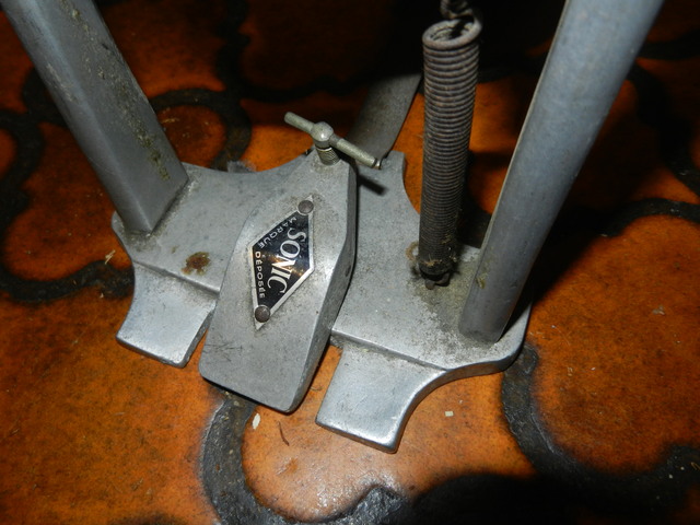 pedale GC vue badge sonic 