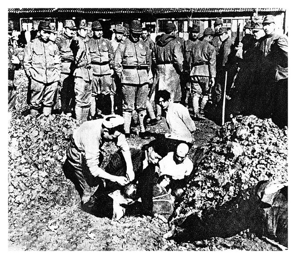Article annexe : Crimes de guerre du Japon Showa QNN8Kb-civils-chinois-enterres-vivants