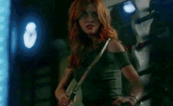 K. McNamara ? gif, rousse 171