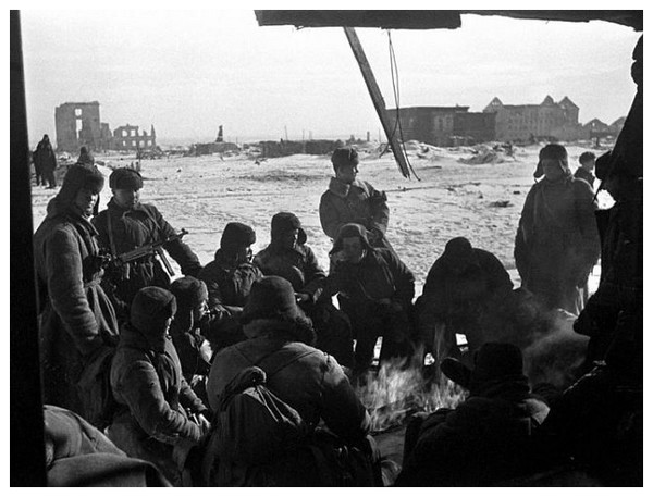 Article annexe : Bataille de Stalingrad 79cQKb-soldats-sovietique-en-janvier-43