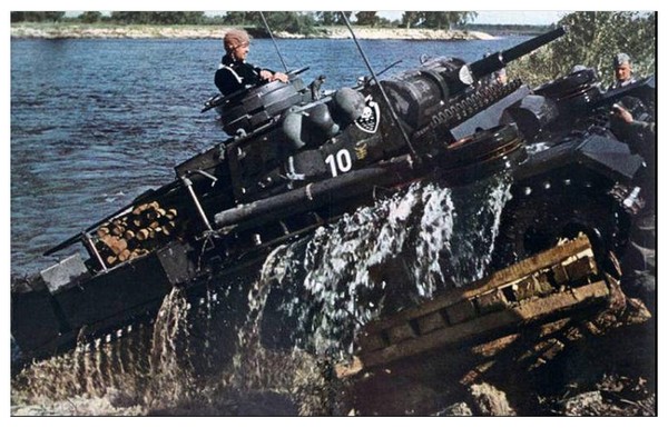 Article annexe :  Chronologie de la Seconde guerre Mondiale F4LWKb-cliche-dun-panzer-III