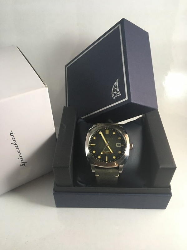 Les montres Spinnaker de Dartmouth Brands / Solar time limited – Hong Kong. 21012104542524054417223329
