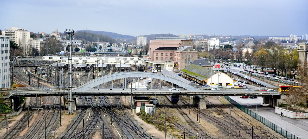 Vue gare et pont de Riedisheim en 2012 