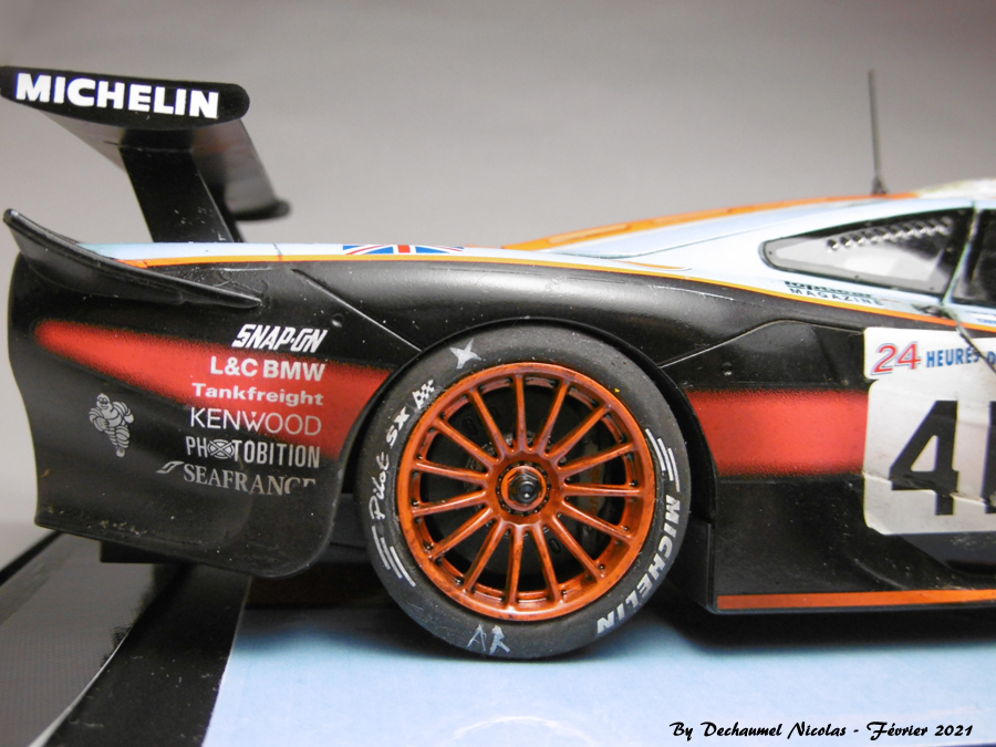 Mc Laren F1 GTR "Gulf" - 1/24e [Aoshima] 2YWkLb-F1-GTR-Gulf-fini7