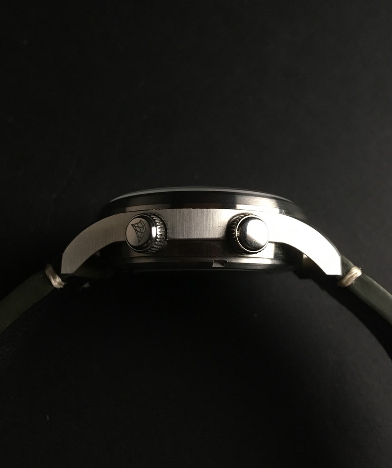 Les montres Spinnaker de Dartmouth Brands / Solar time limited – Hong Kong. 21022206151324054417277910