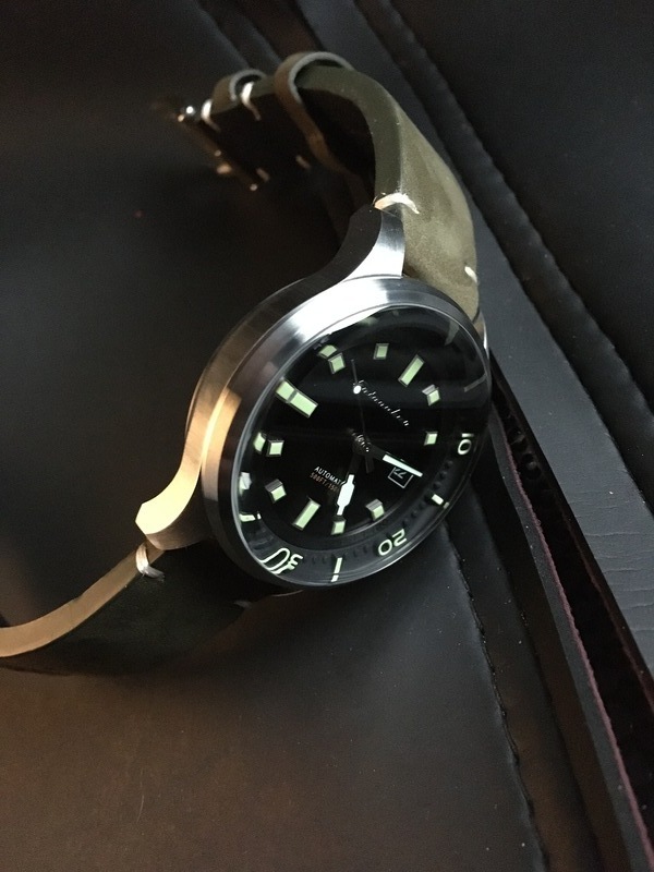 Les montres Spinnaker de Dartmouth Brands / Solar time limited – Hong Kong. 21022206250124054417277921