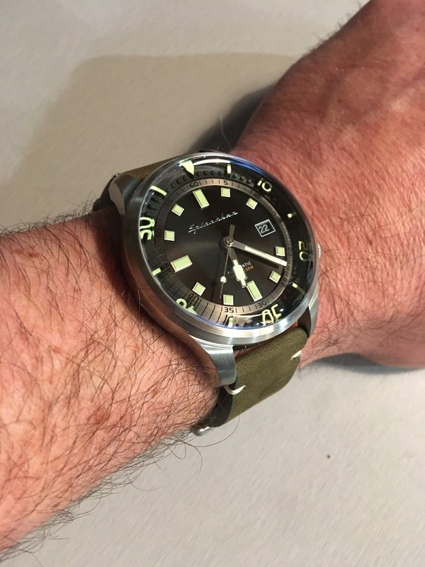 Les montres Spinnaker de Dartmouth Brands / Solar time limited – Hong Kong. 21022206365324054417277955