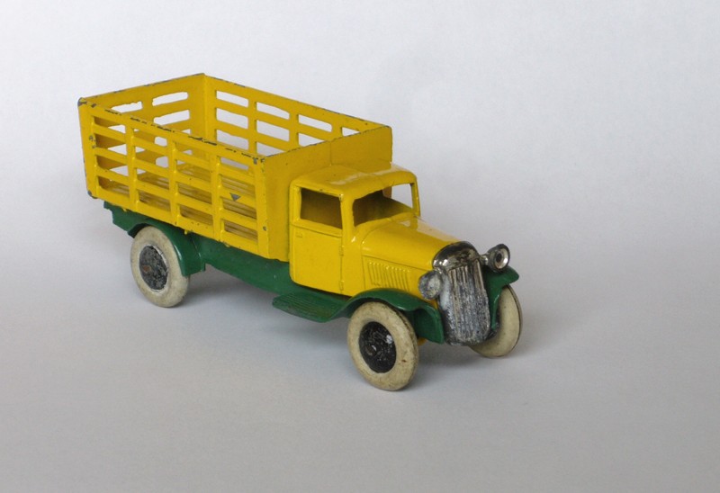 #1682 Stake truck Dinky-Toys face web
