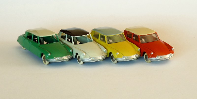 Citroën DS 19 Dinky-Toys x 2 web