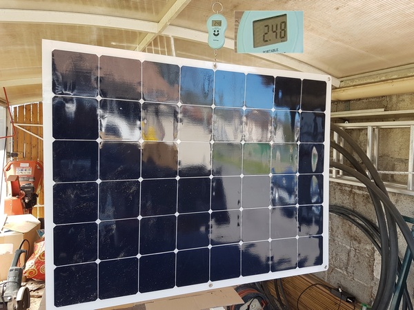 Fixation de panneaux photovoltaïques sur un trike steintrikes mungo 21040801510612779417355423