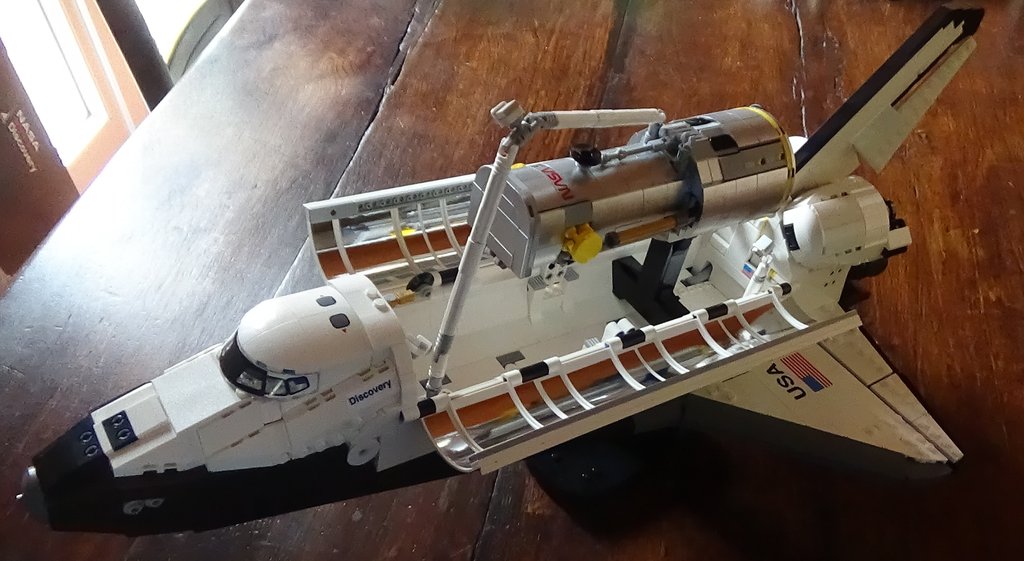 Navette spatiale Discovery + Télescope Hubble [Lego] de bgire 9Fr5Lb-Discovery-15