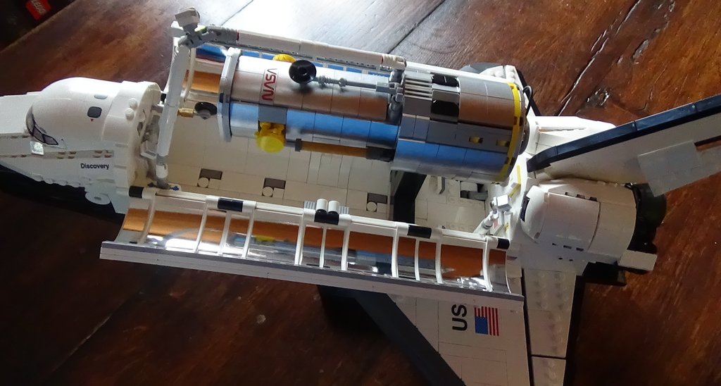 Navette spatiale Discovery + Télescope Hubble [Lego] de bgire FFr5Lb-Discovery-16