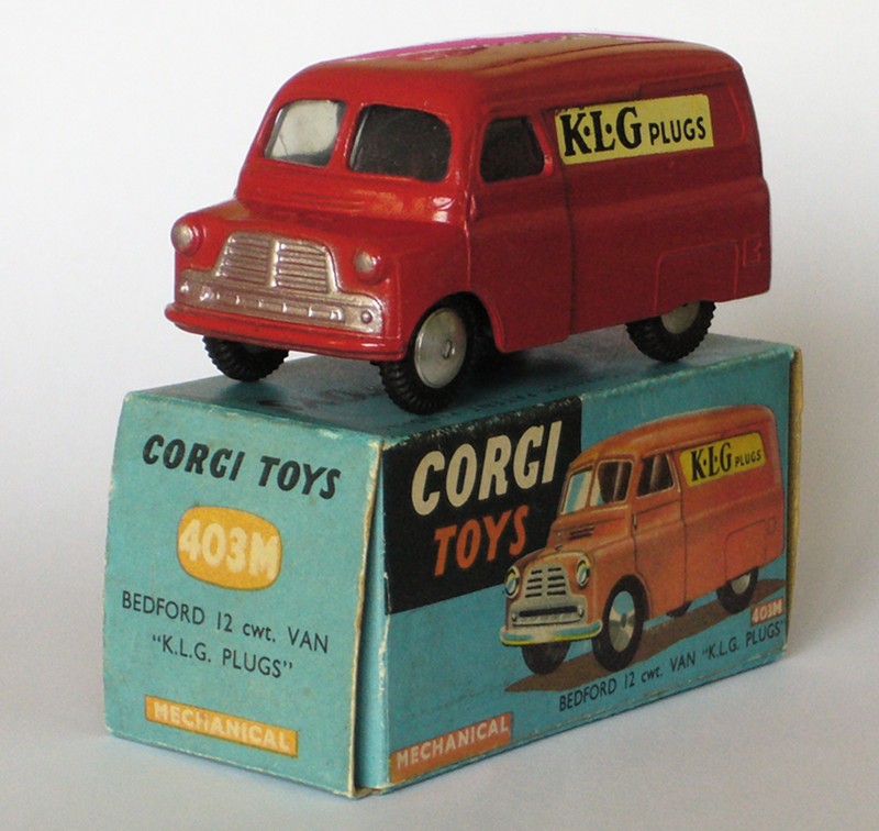 #2140 Bedford KLG plugs Corgi-Toys face sur boite web