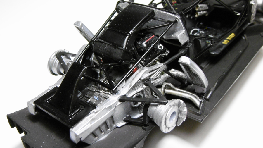 Ford GT - Revell [1/24e] - Page 2 TxALLb-Ford-GT-interieur10