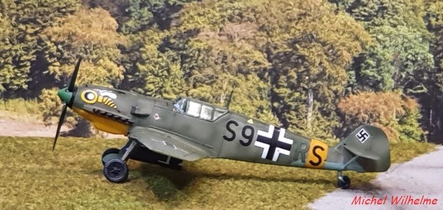 MESSERSCHMITT BF 109 E.7 /B AZ MODEL 1/72 2106110640485625617458451