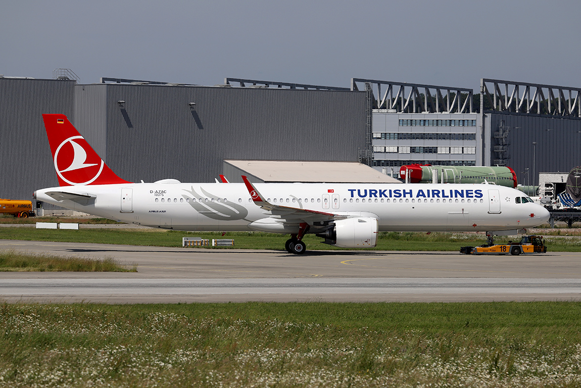 1390 A321N D-AZAC Turkish