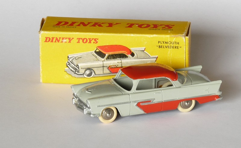 #2410 Plymouth Belvedere Dinky-Toys face devant boite web
