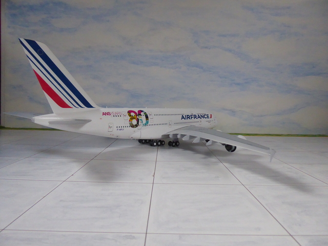 A380 Revell 1/144 Air France Fe8bMb-Airbus-A380-Air-France-80-ans-4