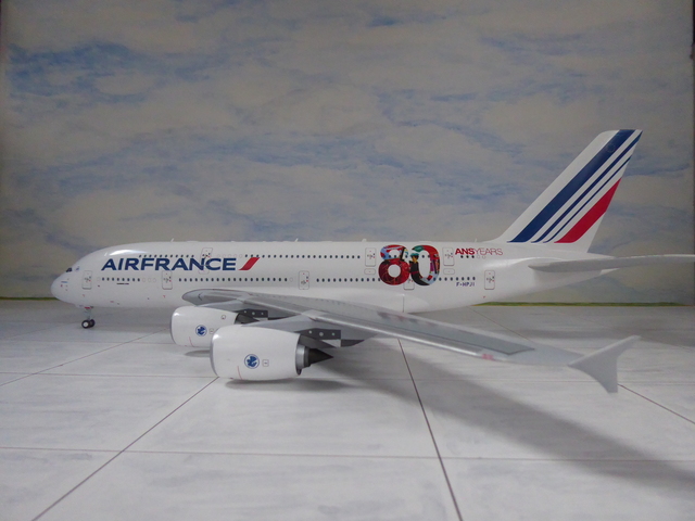 A380 Revell 1/144 Air France Se8bMb-Airbus-A380-Air-France-80-ans-2