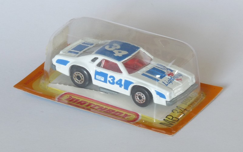 #2428 Chevrolet Stock car Matchbox web