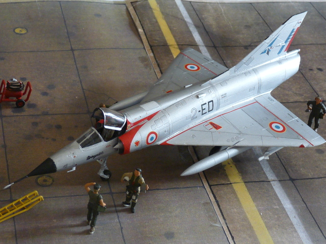 Modelsvit Mirage IIIC EC 1/2 Cigognes  1967 - Dijon-Longvic 21090507550323585417555279