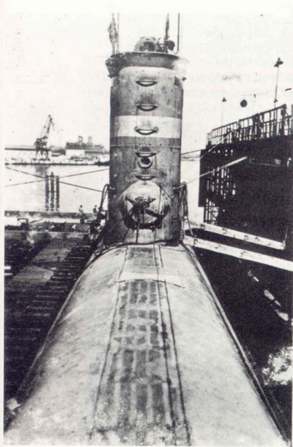 U-Boot Type XXIII - Special Navy - 1/72° Q391Mb-U-2321-kiosque-1