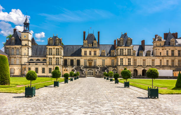 reportage sur le Ch&acirc;teau ,la for&ecirc;t de Fontainebleau et plus