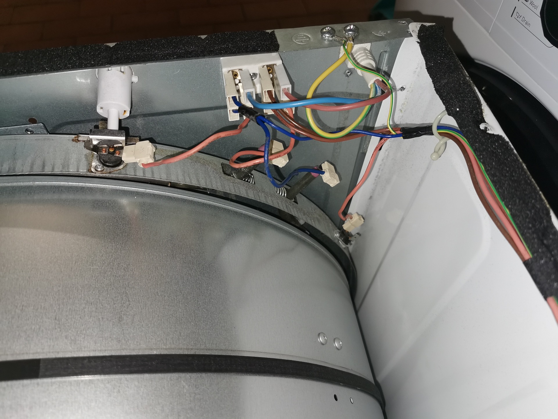 DCE2572D-44E2-4F0E-9E6A-4C3E5D102F4A.