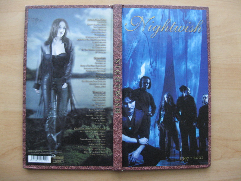 SowJMb-19972001-1.jpg