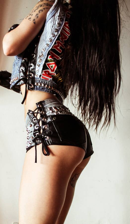 n4YcNb-Iron-Maiden-2.jpg