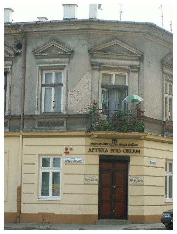 Ghetto de Cracovie YkNfNb-la-pharmacie-sous-l-aigle-de-pankiewicz